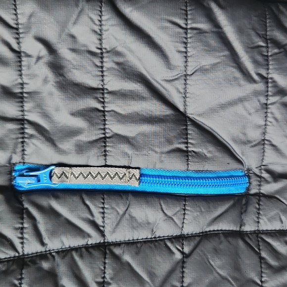 Cabelas BUNDLE jackets - Picture 7 of 10